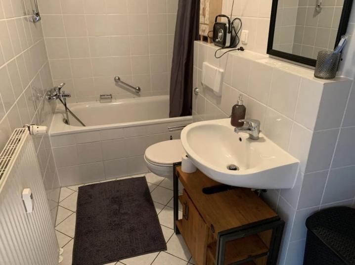 Live Easy With Balcony,Netflix, Quiet, Close To Football Stadium, Direct Train Connection, Espresso Maker Leipzig Exteriör bild
